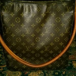 Louis Vuitton Looping GM
